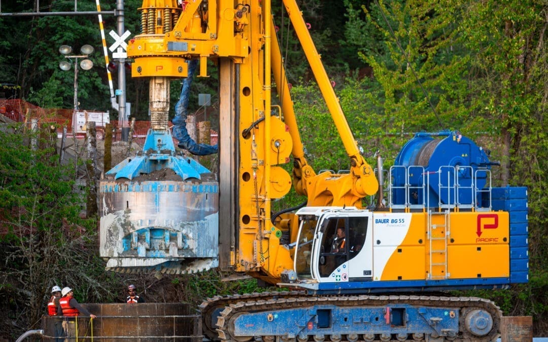 A Bauer BG-55 installs 10' diameter drilled shafts at the River S Bridge project in Ridgefield, WA