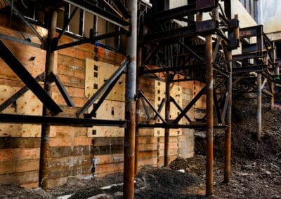 Large shoring wall, micropiles and steel towers under the Oregon State Capitol